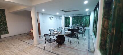 Rajan Jungle Resort