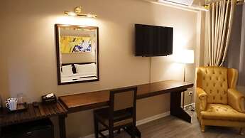 Taris Art Hotel Phrae