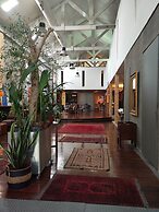 Caruma Surf Hostel & Suites