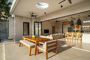 Chateau Retreat Bali