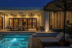 Chateau Retreat Bali