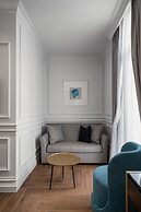 Praxitelous Luxury Suites