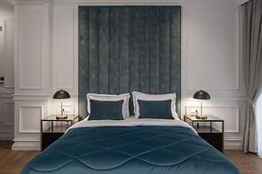 Praxitelous Luxury Suites