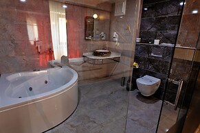 Taşkın Hotel