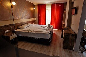 Taşkın Hotel
