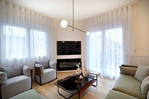 Eos Residence