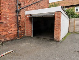 Daisy's Den