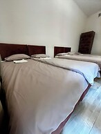 AMEN Aparthotel Curie 8
