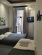 AMEN Aparthotel Curie 8