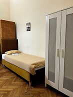 AMEN Aparthotel Curie 8