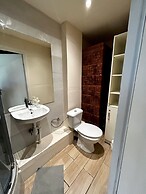 AMEN Aparthotel Curie 8