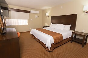 El Camino Hotel & Suites
