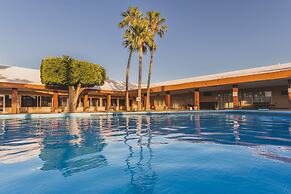 El Camino Hotel & Suites