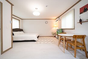 Jeju Joyhouse