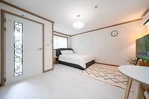 Jeju Joyhouse