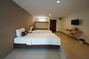 RoomQuest Tha Sala