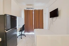 Homey Studio Room At Sky House Bsd Apartment