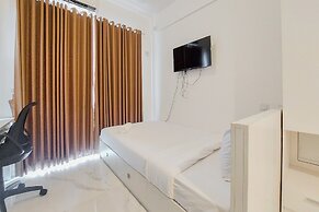 Homey Studio Room At Sky House Bsd Apartment