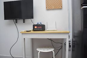 Comfort And Homey Studio At Amethyst Apartment