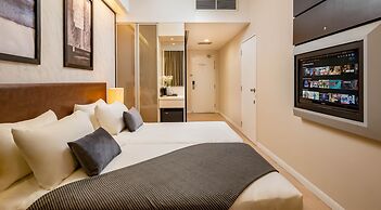 Centrestage Petaling Jaya- Perfect Host