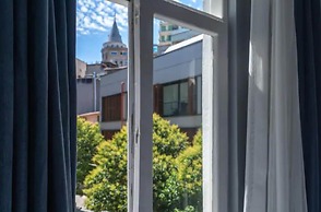 Apartment with Garden View