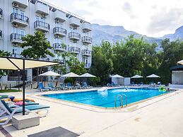 Tal Beach Hotel