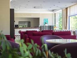 Tal Beach Hotel