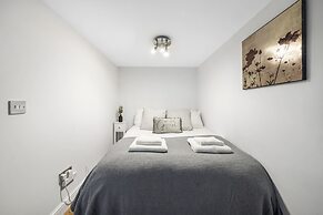 Modern Flat in Paddington