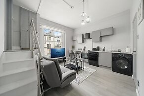 Modern Flat in Paddington