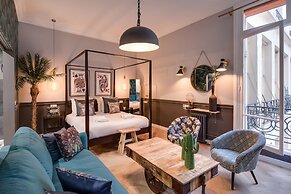 The Royal Elysée Suite