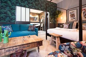 The Royal Elysée Suite