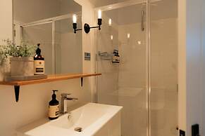 Bay Of Fires Apartments