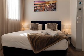 Bay Of Fires Apartments