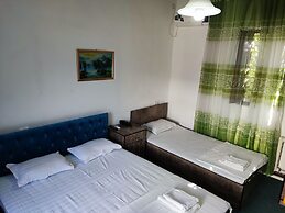 Green House Hotel