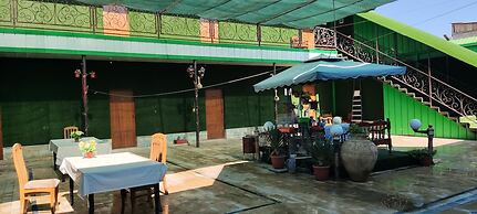 Green House Hotel