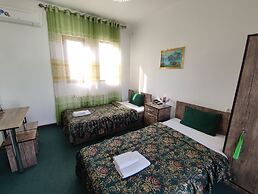 Green House Hotel