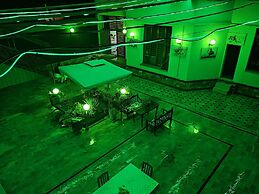 Green House Hotel