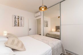 Luxury D Apartments