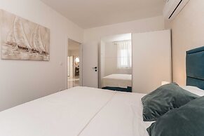 Luxury D Apartments