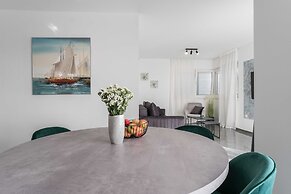 Luxury D Apartments