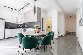 Luxury D Apartments