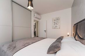 Luxury D Apartments