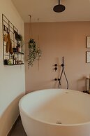 Luxurious & Unique Villa - Beach- Hiking