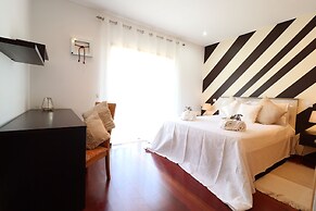 3-bed Townhouse With Pool in Albufeira Balaia