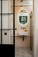 Mr.Lewis Hotel Rotterdam