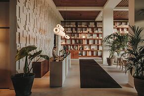 Sabàtic, Sitges, Autograph Collection