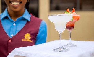 GRAZIA HOTEL & APARTMENTS