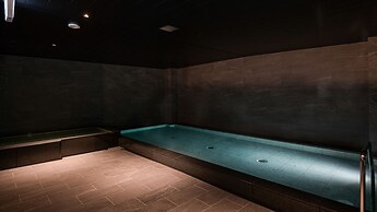 REF Kansai Airport by VESSEL HOTELS