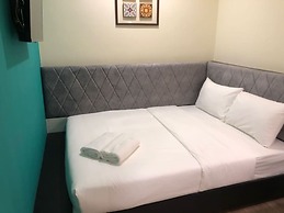 BISHOP HOTEL