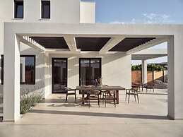 Anthis Luxury Villa